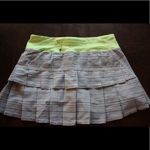Lululemon size 4 reg ruffle skirt!!